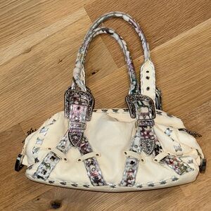 Charm and Luck San Antonio Stylish western vegan leather Cream Handbag (flawed)